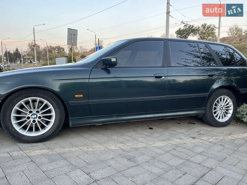 Універсал BMW 5 Series 2000 в Слов'янську