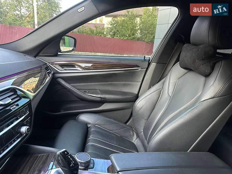 Седан BMW 5 Series 2018 в Львові