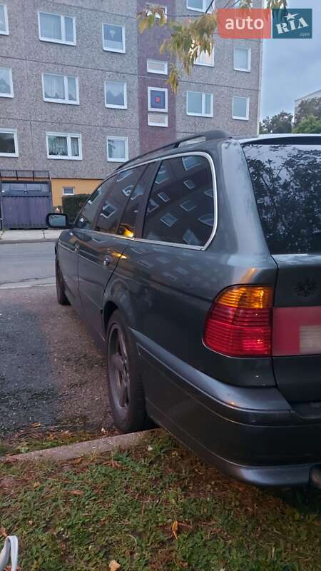 Універсал BMW 5 Series 2002 в Києві