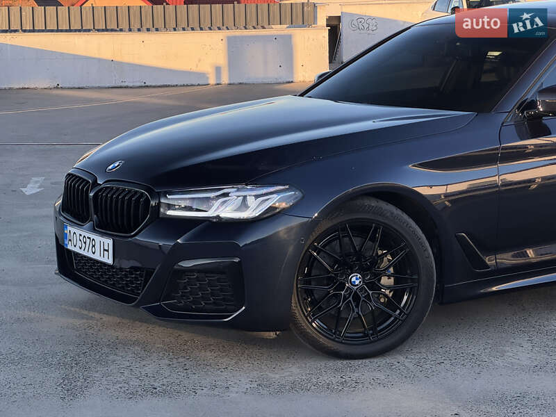 Седан BMW 5 Series 2017 в Мукачево
