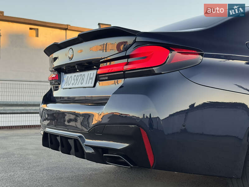 Седан BMW 5 Series 2017 в Мукачево