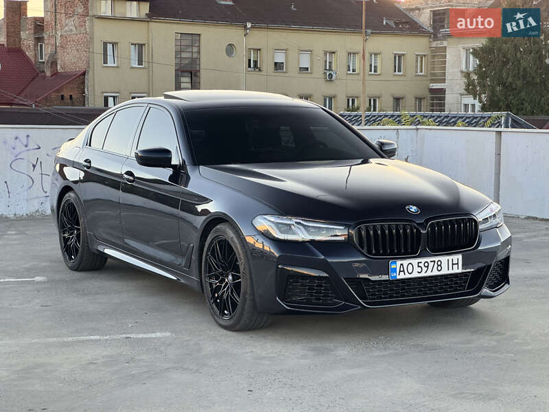 Седан BMW 5 Series 2017 в Мукачево