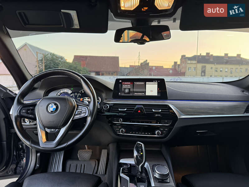 Седан BMW 5 Series 2017 в Мукачево