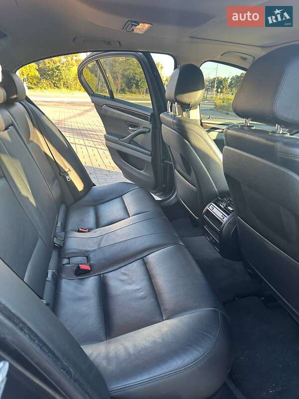 Седан BMW 5 Series 2016 в Киеве