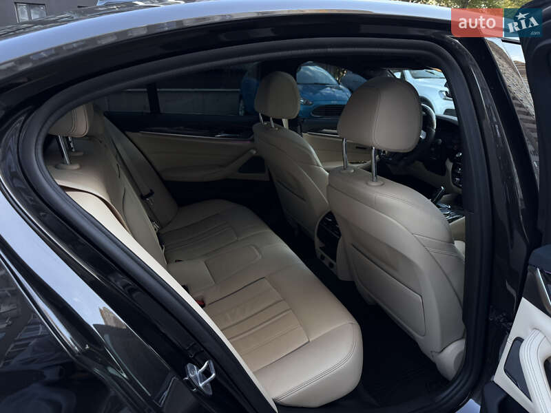 Седан BMW 5 Series 2019 в Киеве