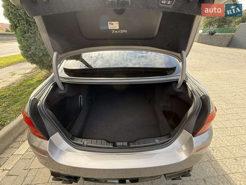 Седан BMW 5 Series 2013 в Івано-Франківську