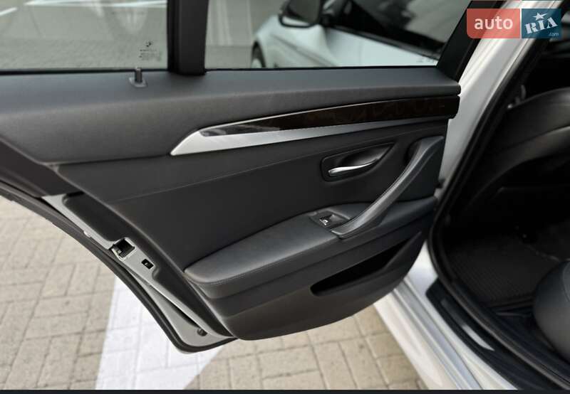 Седан BMW 5 Series 2014 в Рокитному