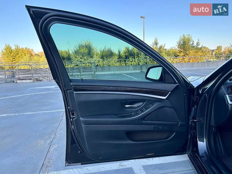 Седан BMW 5 Series 2015 в Києві фото 23 Седан BMW 5 Series 2015 в Києві