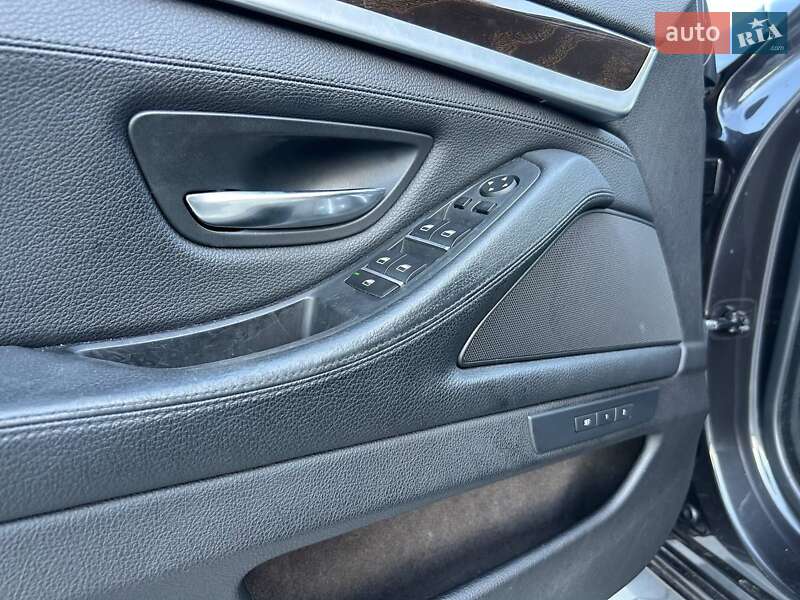 Седан BMW 5 Series 2015 в Києві фото 39 Седан BMW 5 Series 2015 в Києві