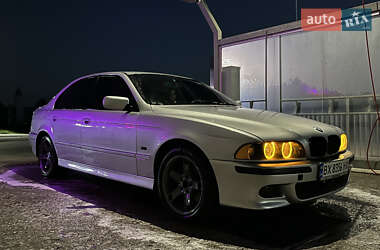 Седан BMW 5 Series 2000 в Деражне
