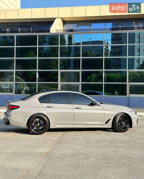 Седан BMW 5 Series 2018 в Киеве фото 6 Седан BMW 5 Series 2018 в Киеве
