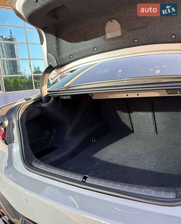 Седан BMW 5 Series 2018 в Киеве фото 13 Седан BMW 5 Series 2018 в Киеве