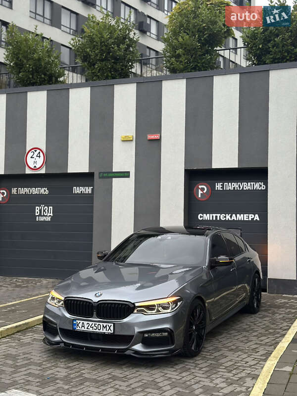 Седан BMW 5 Series 2018 в Львові