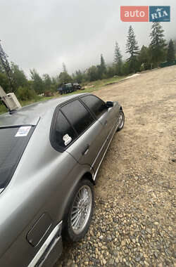 Седан BMW 5 Series 1992 в 