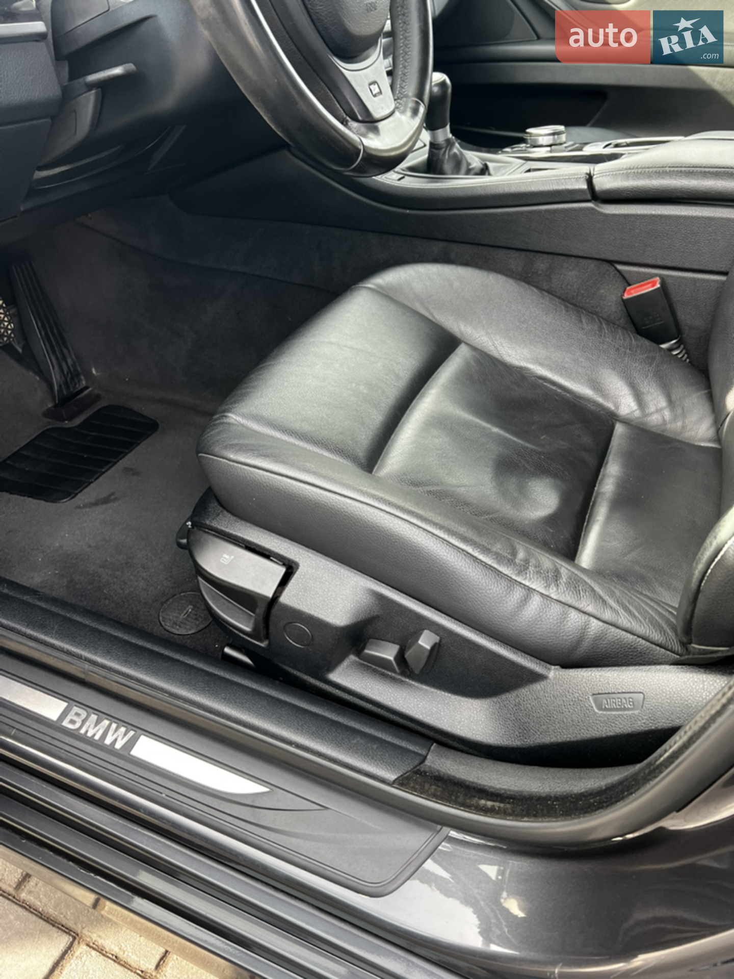 2011 BMW 5er - мініатюра 23