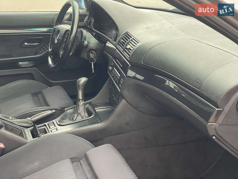 Седан BMW 5 Series 1999 в Києві