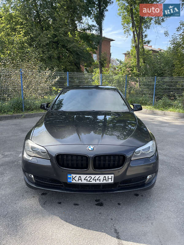 BMW 5 Series 2012 BMW 5 Series 2012