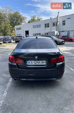 Седан BMW 5 Series 2012 в 