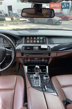 Седан BMW 5 Series 2012 в 