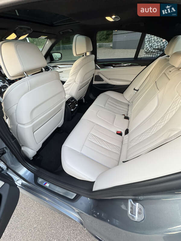 Седан BMW 5 Series 2018 в Киеве