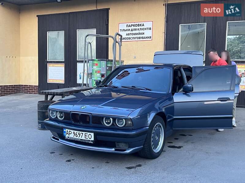 Седан BMW 5 Series 1988 в Вінниці
