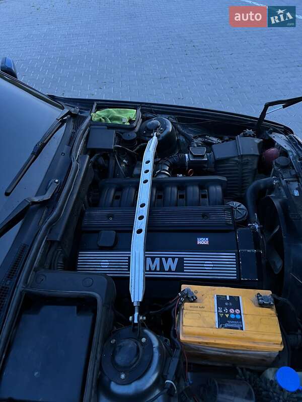Седан BMW 5 Series 1988 в Вінниці