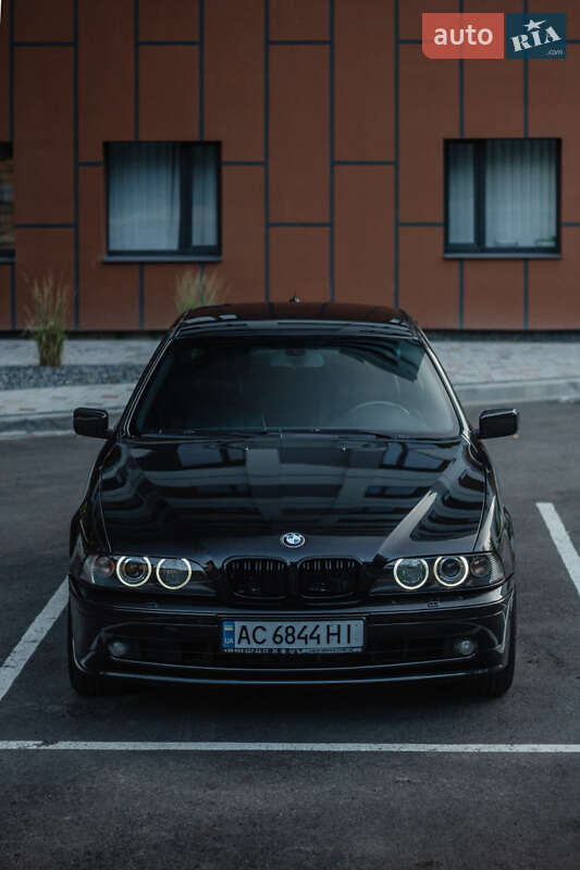 BMW 5 Series 2002 BMW 5 Series 2002