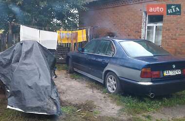 Седан BMW 5 Series 1989 в Иванкове