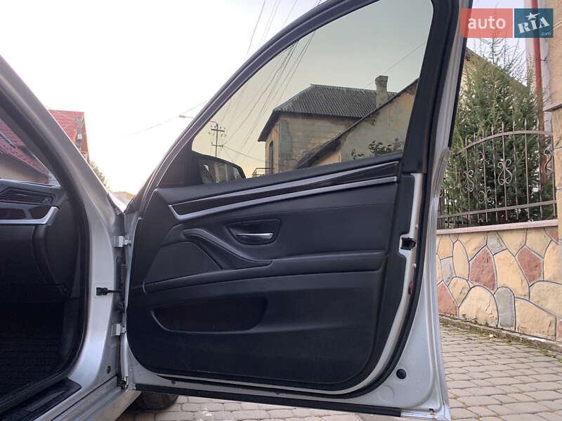 Седан BMW 5 Series 2013 в Надворной