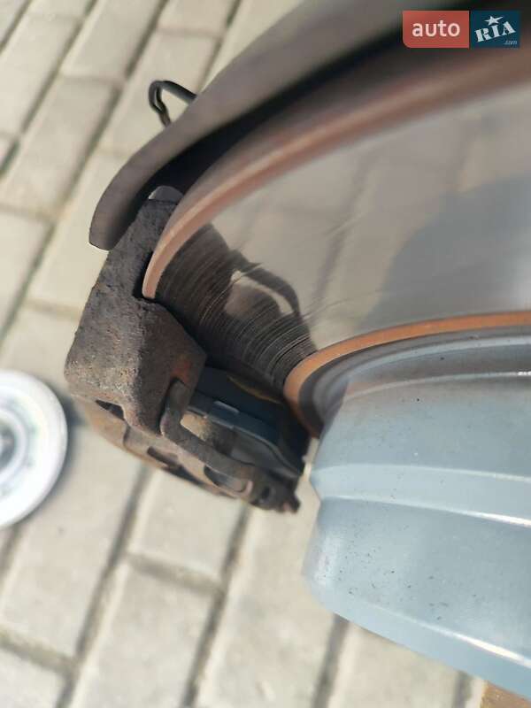 Седан BMW 5 Series 1993 в Кропивницькому