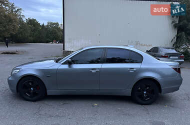 Седан BMW 5 Series 2004 в Славянске