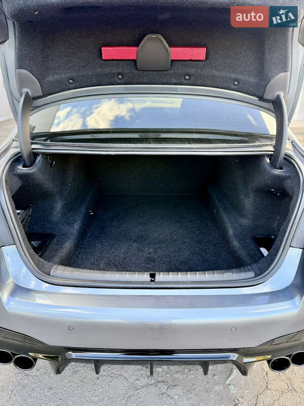 Седан BMW 5 Series 2017 в Павлограде