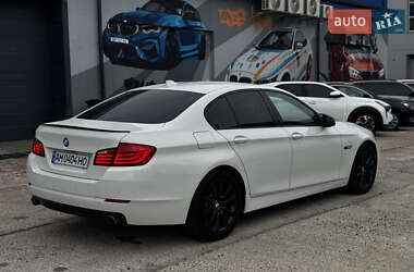 Седан BMW 5 Series 2012 в 