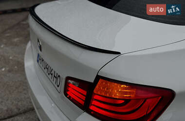 Седан BMW 5 Series 2012 в 