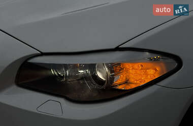 Седан BMW 5 Series 2012 в 