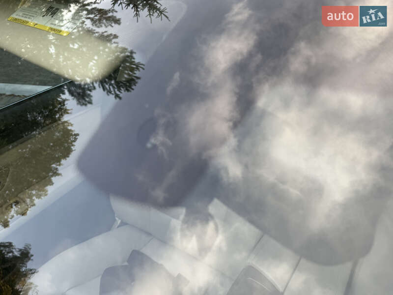 Седан BMW 5 Series 2012 в Дрогобичі