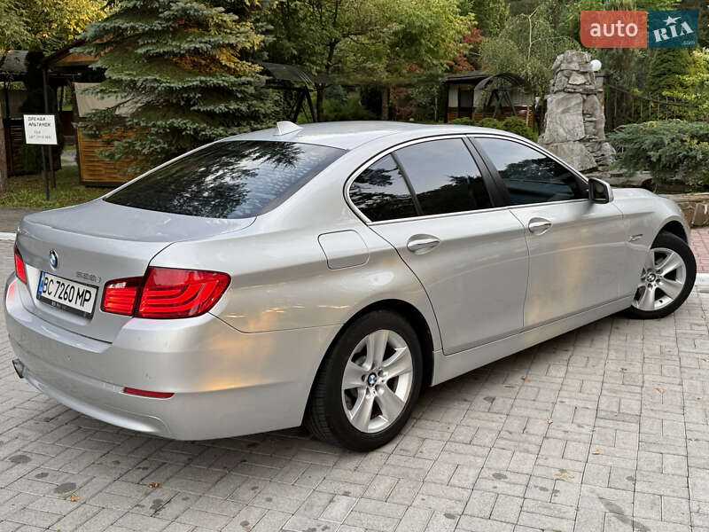 Седан BMW 5 Series 2012 в Дрогобичі