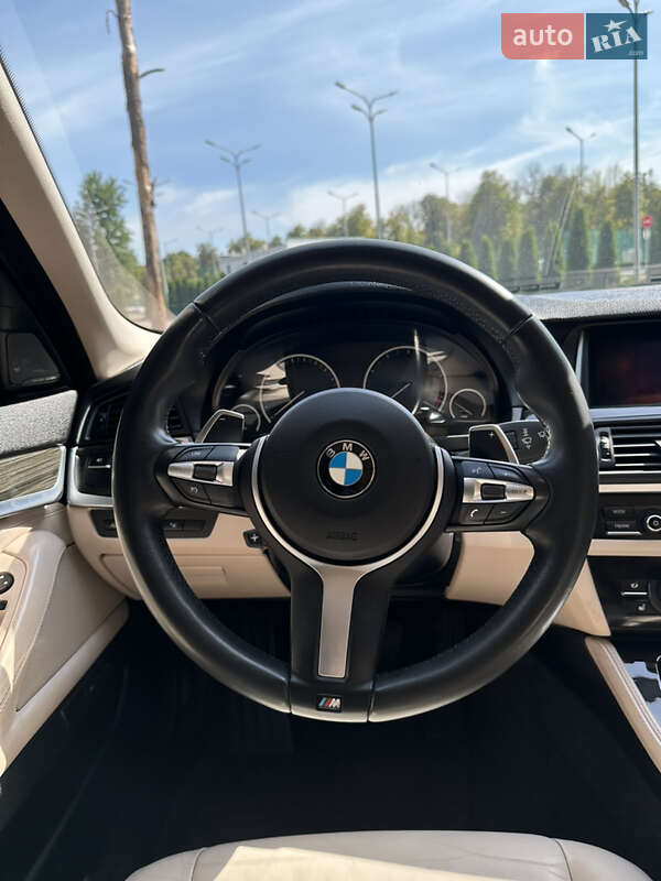 Седан BMW 5 Series 2016 в Харкові