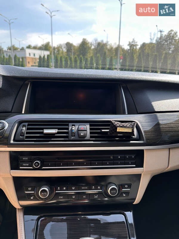 Седан BMW 5 Series 2016 в Харкові