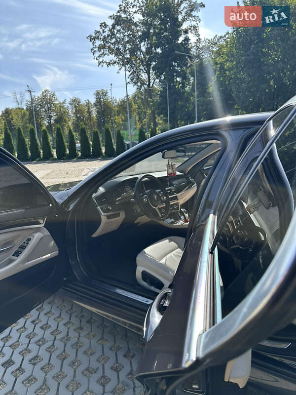 Седан BMW 5 Series 2016 в Харкові