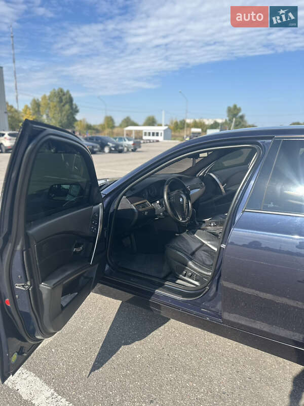 Седан BMW 5 Series 2003 в Кременчуге