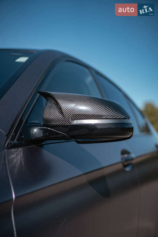 Седан BMW 5 Series 2015 в Бурштині