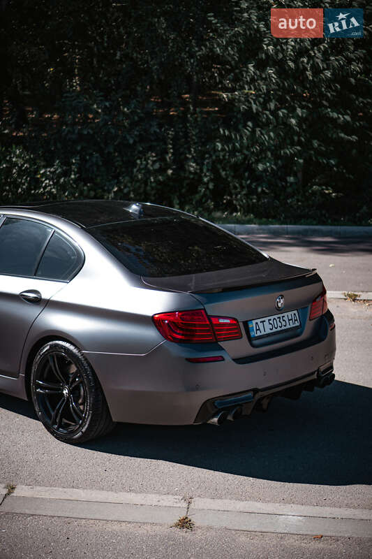Седан BMW 5 Series 2015 в Бурштині