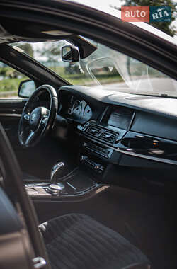 Седан BMW 5 Series 2015 в 