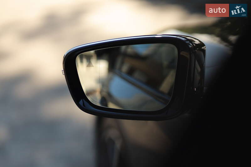 Седан BMW 5 Series 2021 в Мукачево