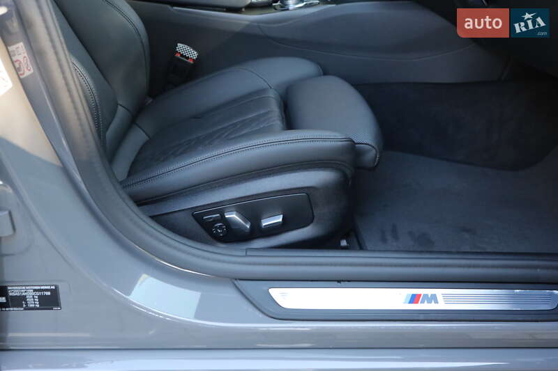 Седан BMW 5 Series 2021 в Мукачево