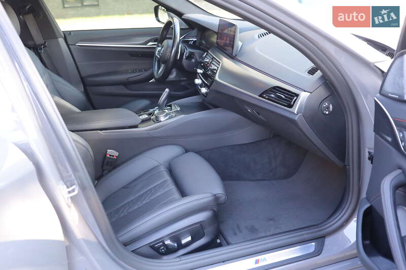 Седан BMW 5 Series 2021 в Мукачево