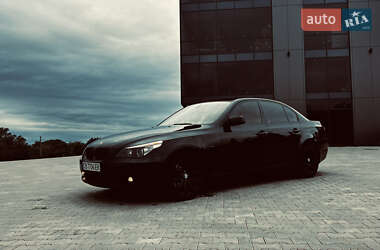 Седан BMW 5 Series 2005 в Чернівцях