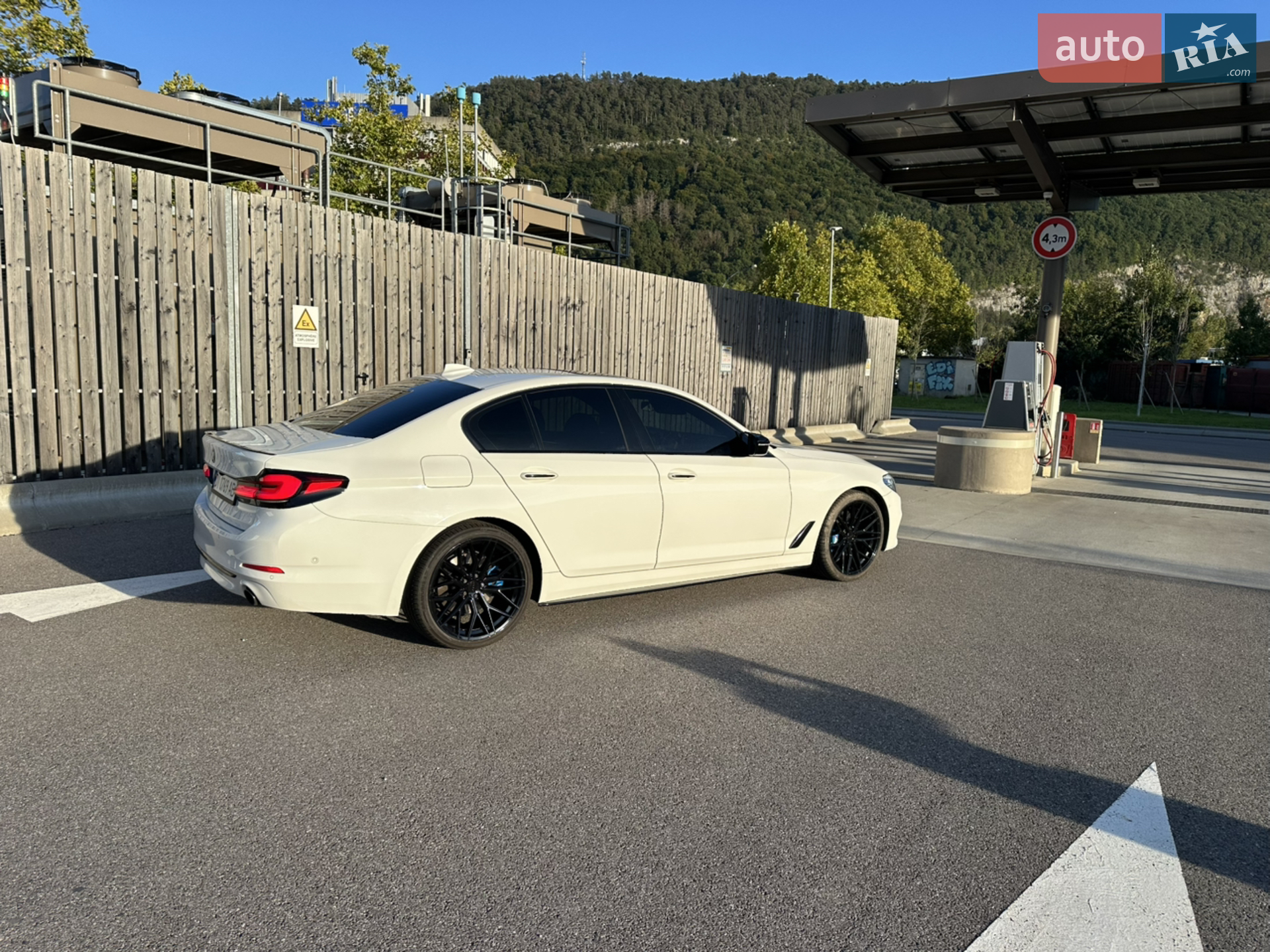 2017 BMW 5er - мініатюра 4