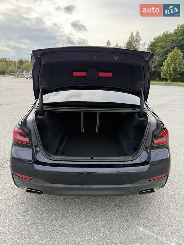 Седан BMW 5 Series 2020 в Львове